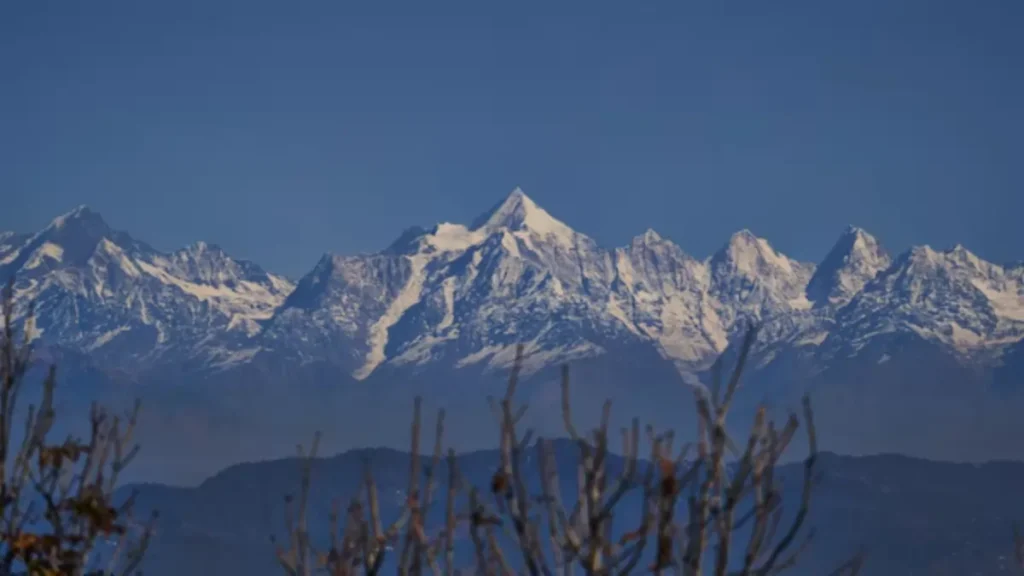 Munsiyari hill station uttarakhand
